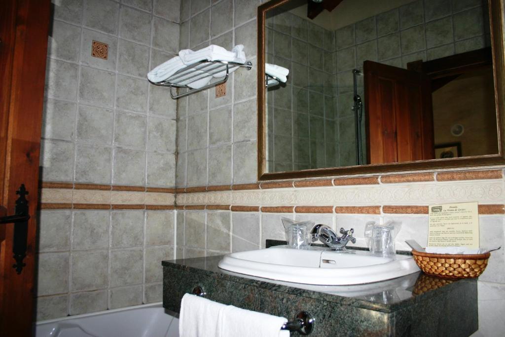Posada La Venta De Quijas Pokoj fotografie